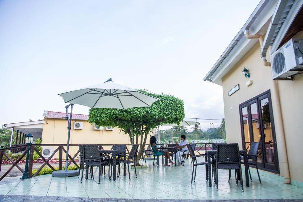 Hotel Praia Сао Томе Екстериор снимка