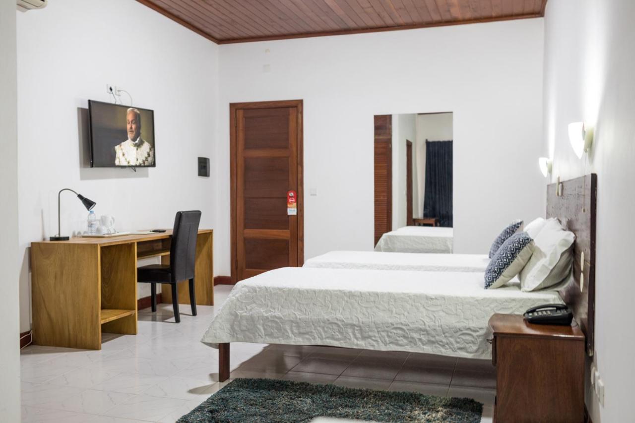 Hotel Praia Сао Томе Екстериор снимка